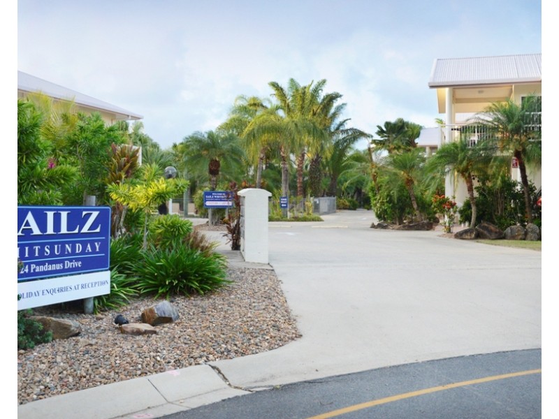 27/24 Pandanus Drive, Cannonvale QLD 4802