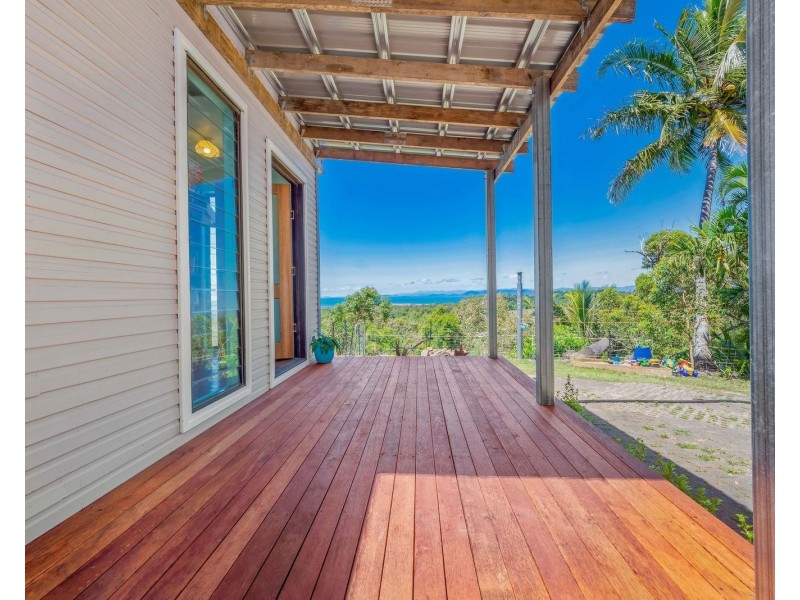 69 Allan Road, Conway QLD 4800