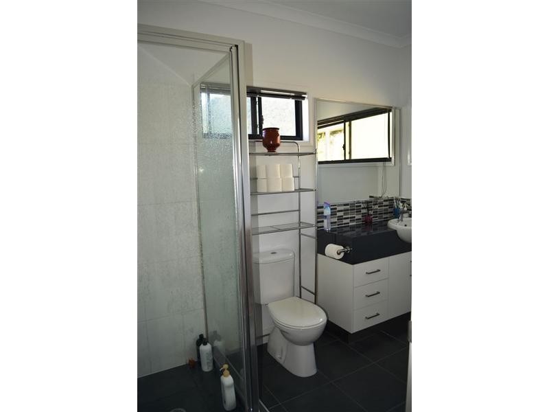 6 Parker Road, Cannonvale QLD 4802