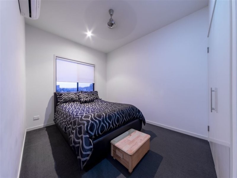 20 Whitehaven Crescent, Cannonvale QLD 4802