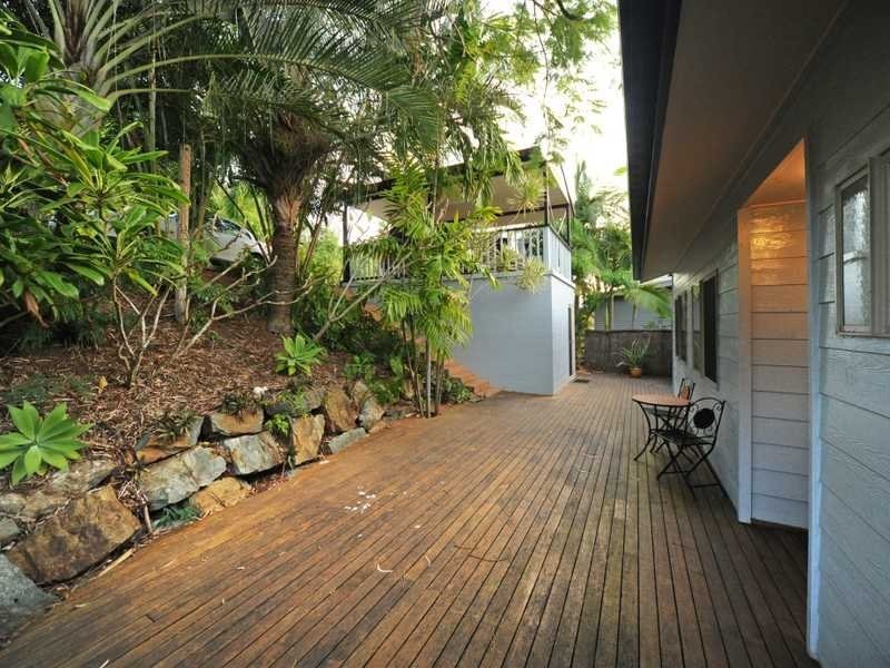 5 Woodwark Crescent, Cannonvale QLD 4802