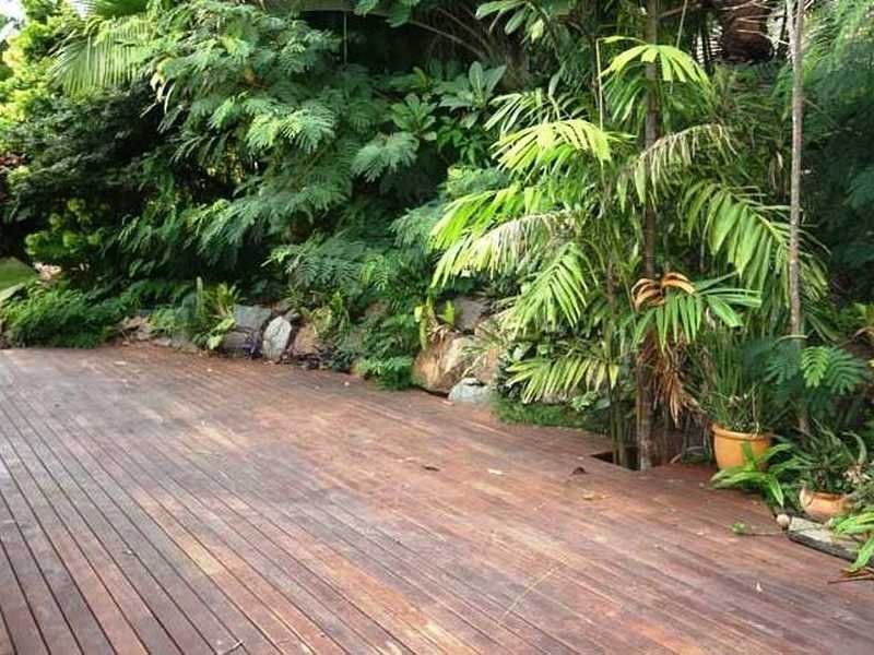 5 Woodwark Crescent, Cannonvale QLD 4802