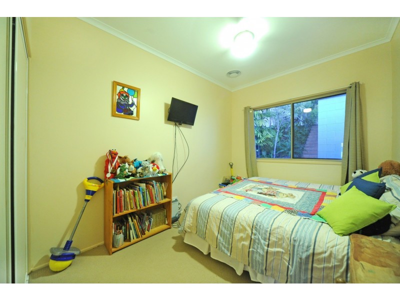 5 Woodwark Crescent, Cannonvale QLD 4802