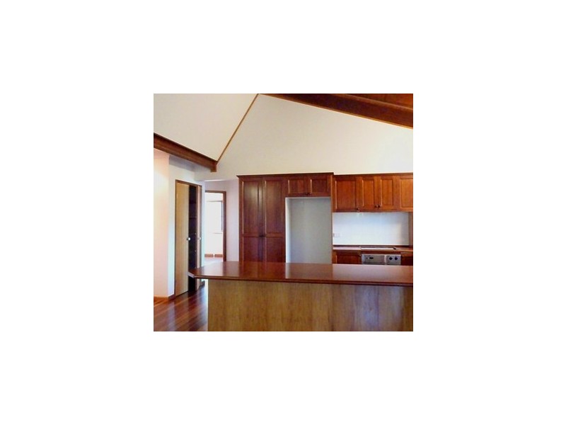 2 Stewart Drive, Cannonvale QLD 4802