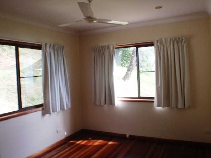 2 Stewart Drive, Cannonvale QLD 4802