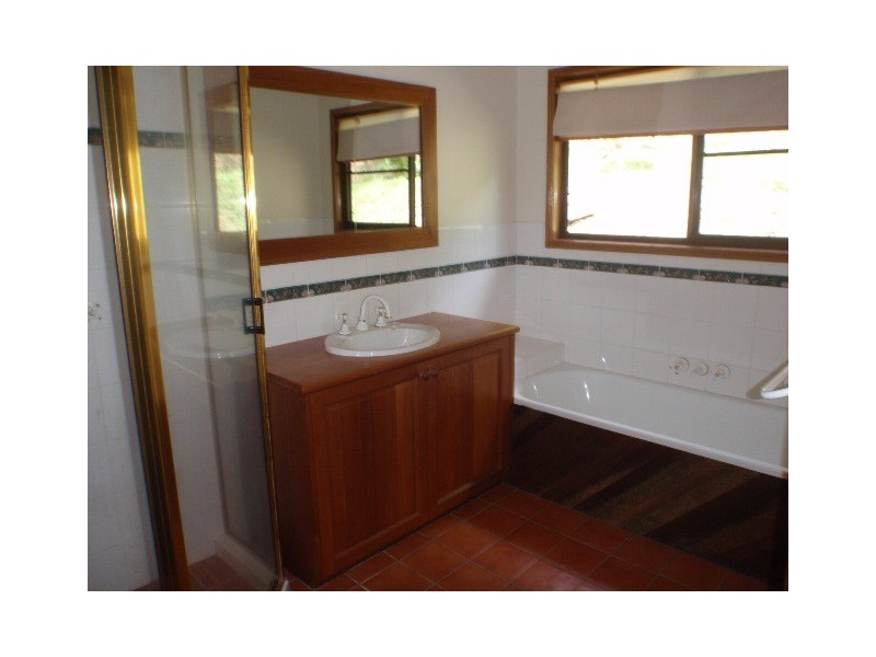 2 Stewart Drive, Cannonvale QLD 4802