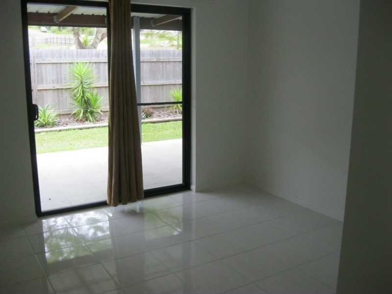 29 Ridge View Road, Cannonvale QLD 4802