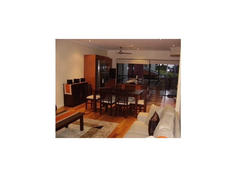 6/25 Abell Road, Cannonvale QLD 4802