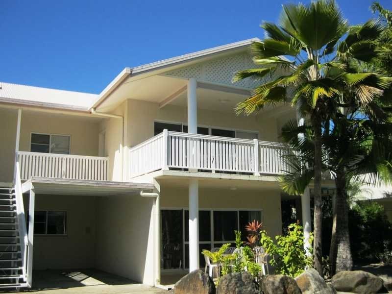 Unit 11/24 Pandanus Drive, Cannonvale QLD 4802