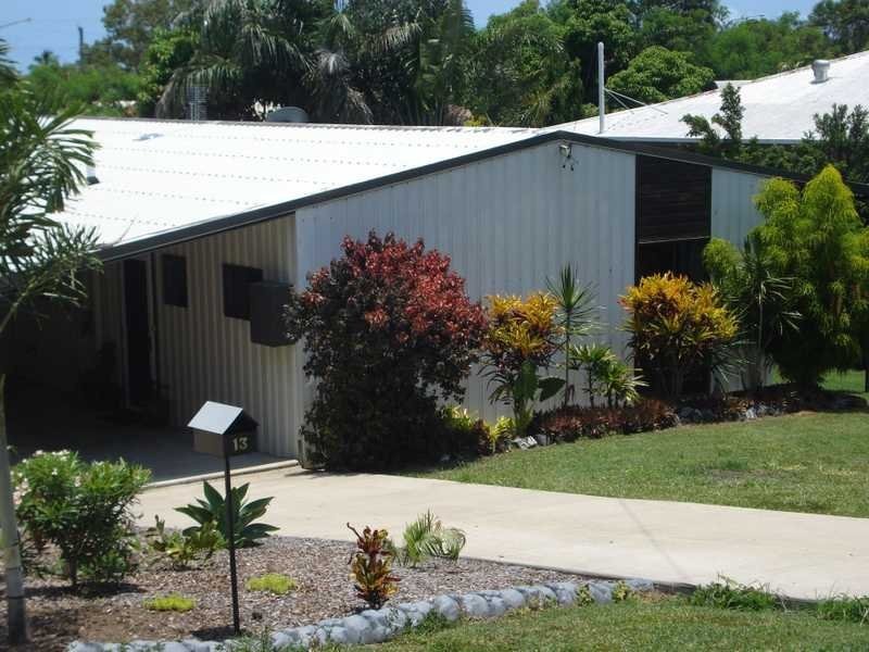 13 Balaka Street, Cannonvale QLD 4802