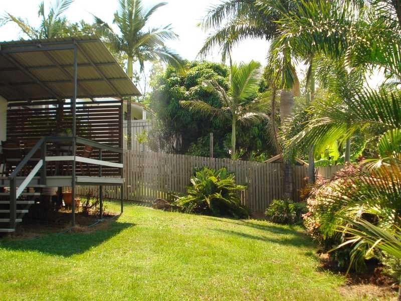13 Balaka Street, Cannonvale QLD 4802