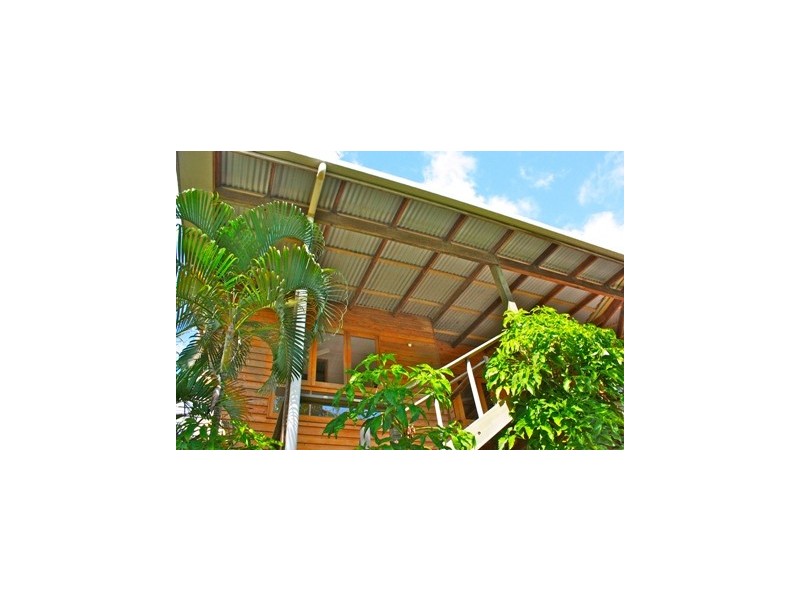 41 Jones Road, Cannonvale QLD 4802