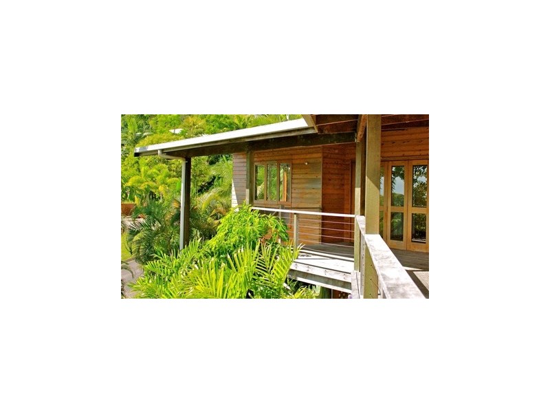 41 Jones Road, Cannonvale QLD 4802