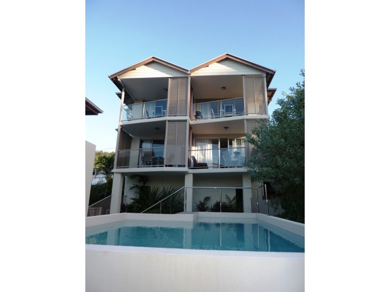 7B/14 Waterson Way, Airlie Beach QLD 4802