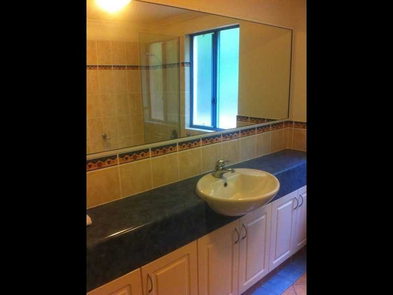 Unit 24/2 Nara Avenue, Airlie Beach QLD 4802