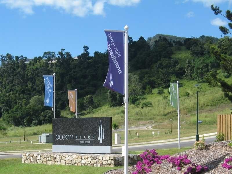 1 Keel Court, Cannonvale QLD 4802