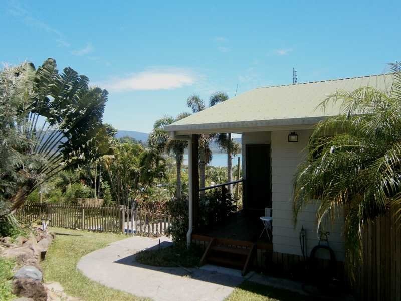 61 Eshelby Drive, Cannonvale QLD 4802