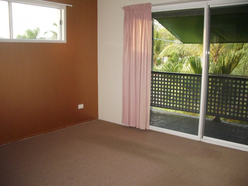 Unit 1/15 Tropic Road, Cannonvale QLD 4802