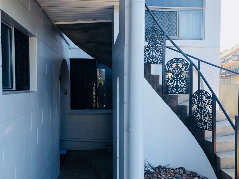 Unit 4/6 Waterson Way, Airlie Beach QLD 4802