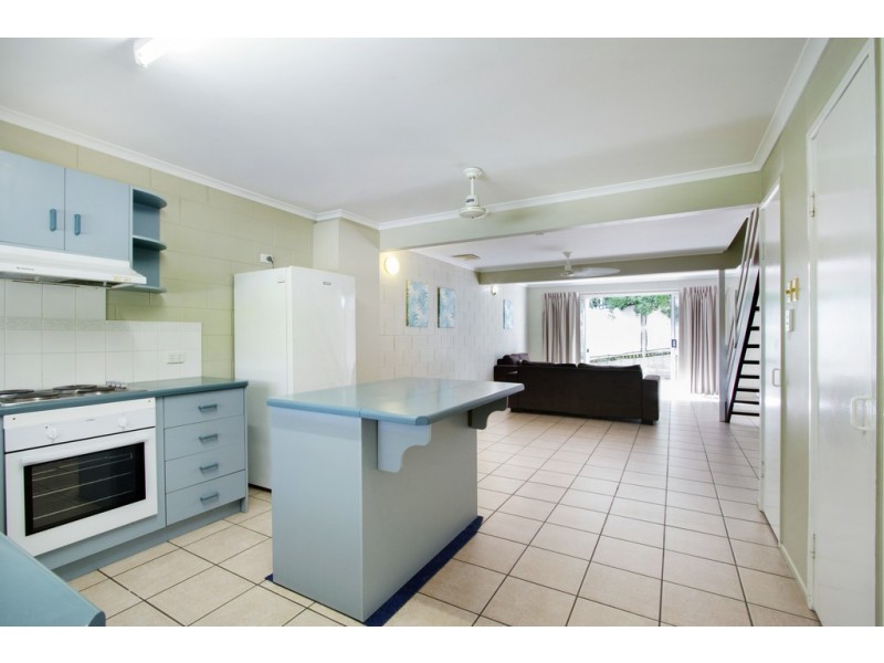3/5 Eshelby Drive, Cannonvale QLD 4802