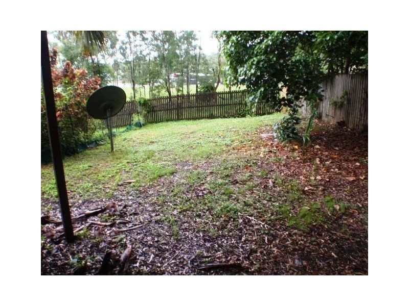 Unit 2/5 Barnes Place, Cannonvale QLD 4802