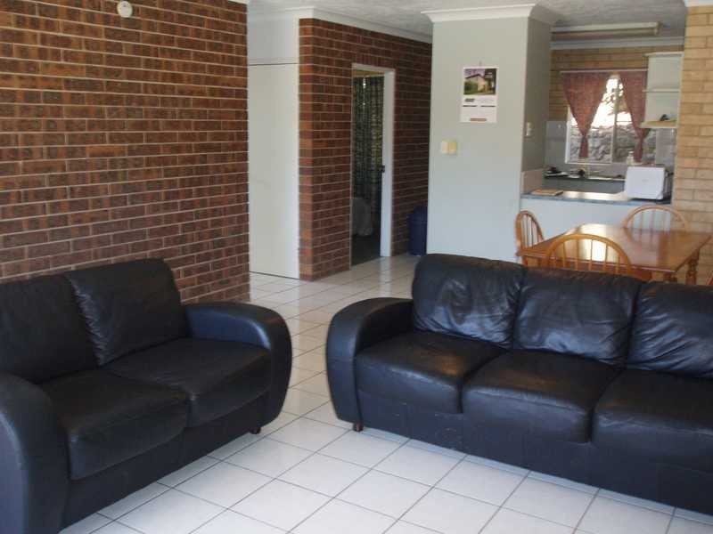 Unit 4/1 Adina Street, Cannonvale QLD 4802