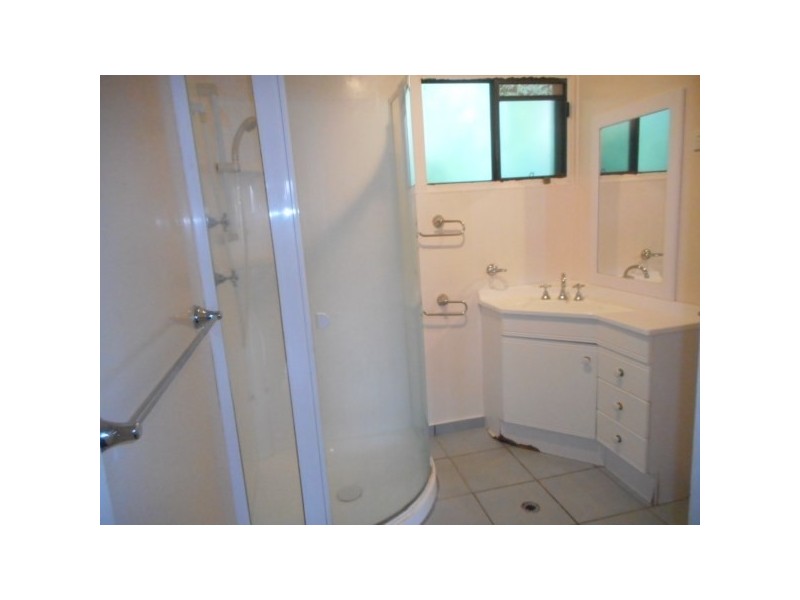 17 Warruga Street, Cannonvale QLD 4802