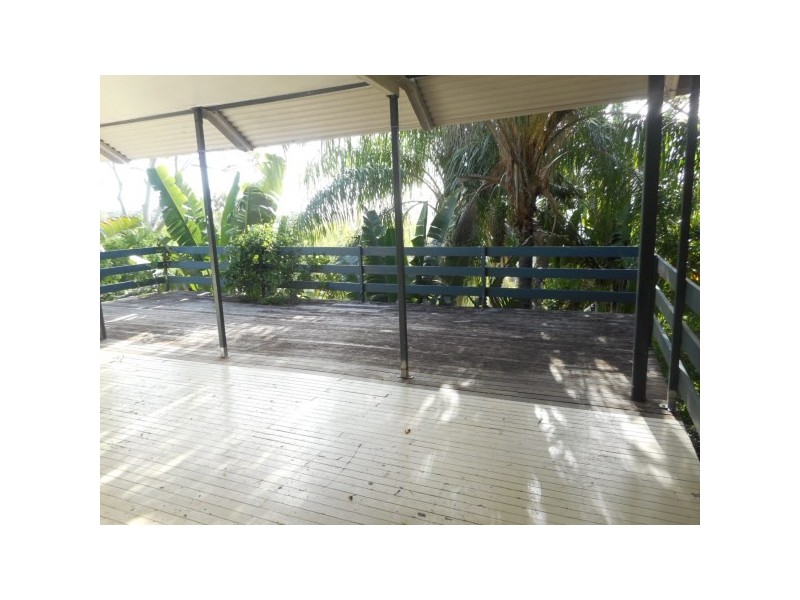 17 Warruga Street, Cannonvale QLD 4802