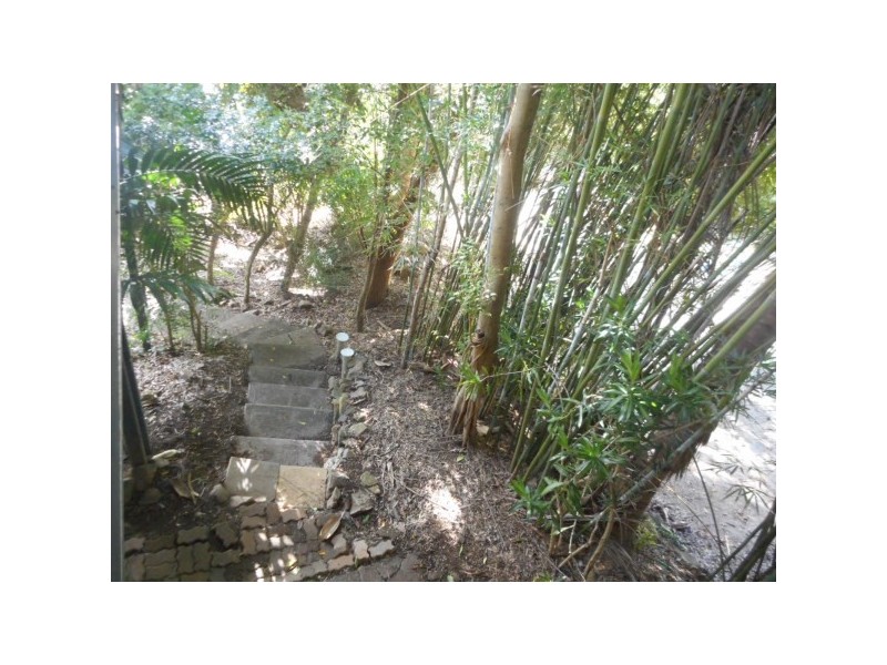 17 Warruga Street, Cannonvale QLD 4802