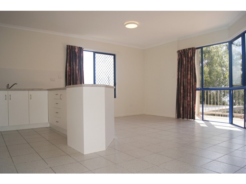Unit 4/3 Begley Street, Airlie Beach QLD 4802