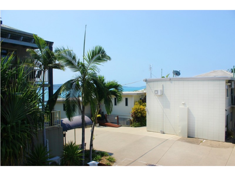 Unit 4/3 Begley Street, Airlie Beach QLD 4802