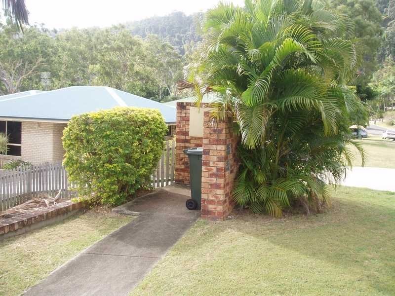 1/13 Eshelby Drive, Cannonvale QLD 4802