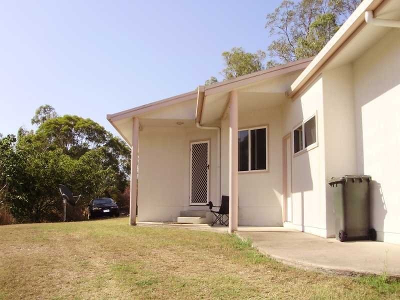 1/17 Macarthur Drive, Cannonvale QLD 4802