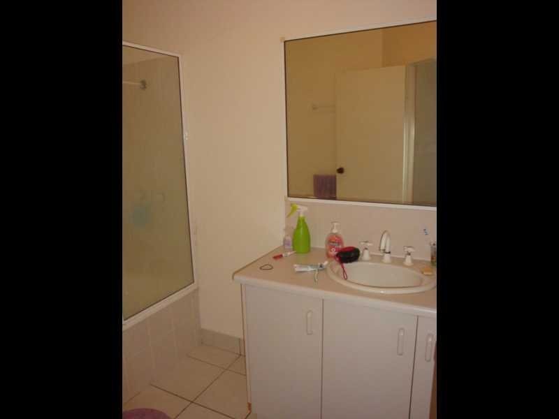 1/17 Macarthur Drive, Cannonvale QLD 4802