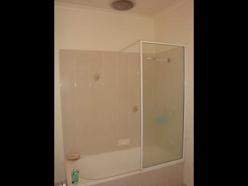 1/17 Macarthur Drive, Cannonvale QLD 4802