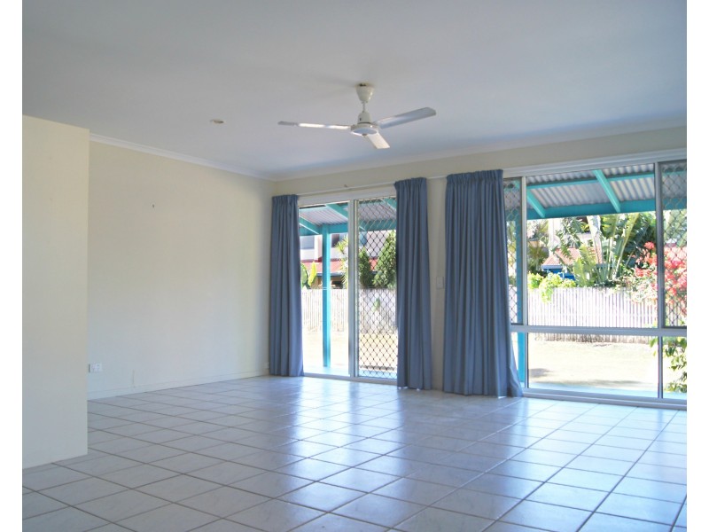 14a Erromango Drive, Jubilee Pocket QLD 4802