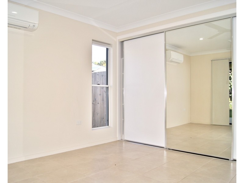 6B Leichardt Place, Cannonvale QLD 4802