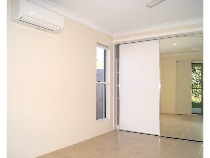 6B Leichardt Place, Cannonvale QLD 4802