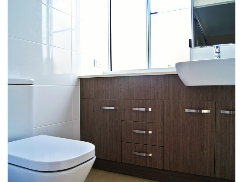 6B Leichardt Place, Cannonvale QLD 4802