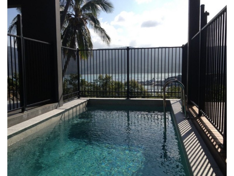 44 Harbour Avenue, Shute Harbour QLD 4802