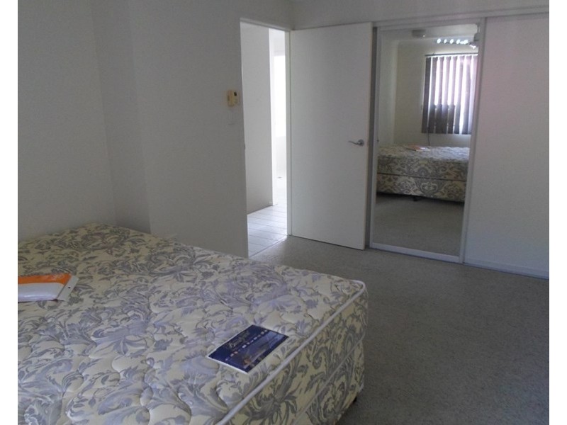 2/5 Eshelby Drive, Cannonvale QLD 4802