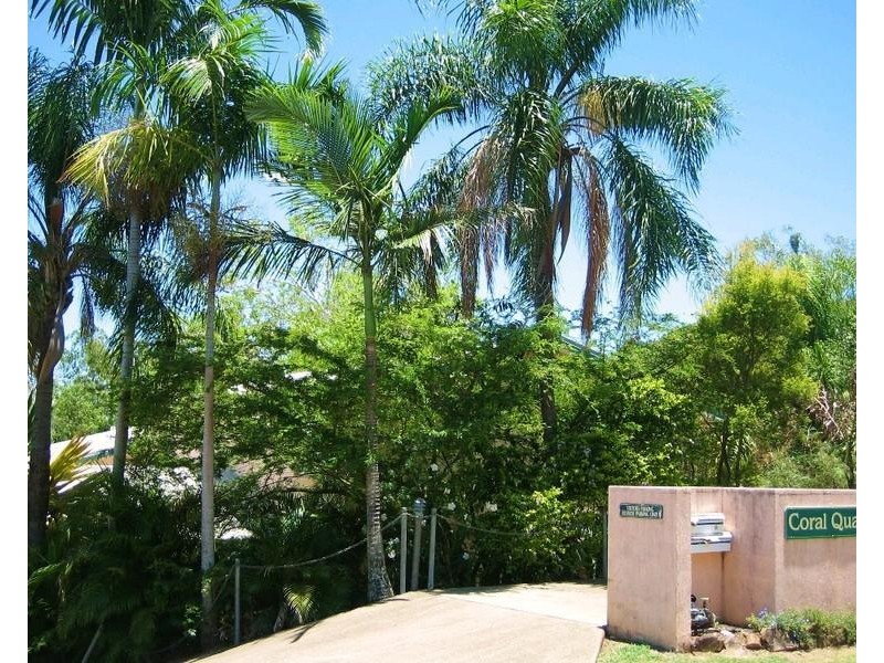 2/5 Eshelby Drive, Cannonvale QLD 4802