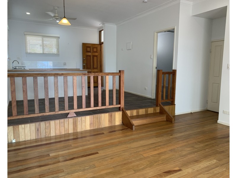 7B Eshelby Drive, Cannonvale QLD 4802