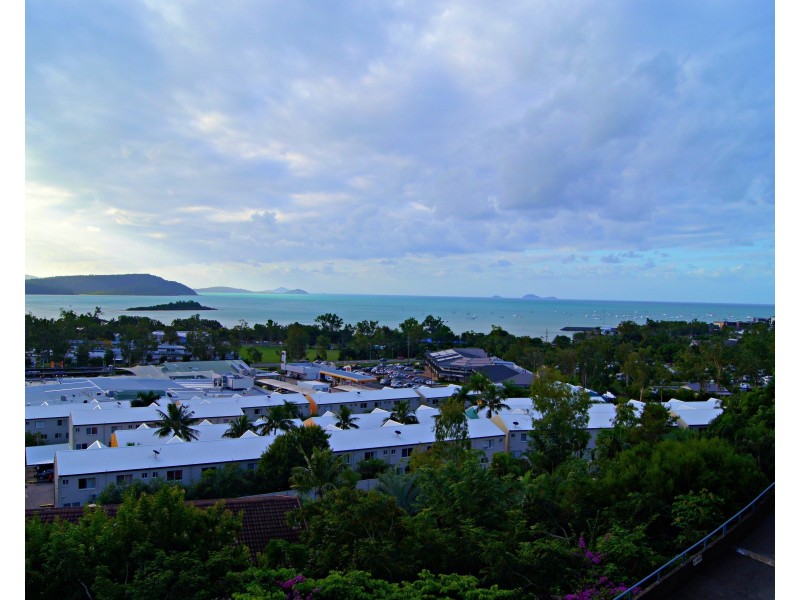 135/4 Eshelby Drive, Cannonvale QLD 4802