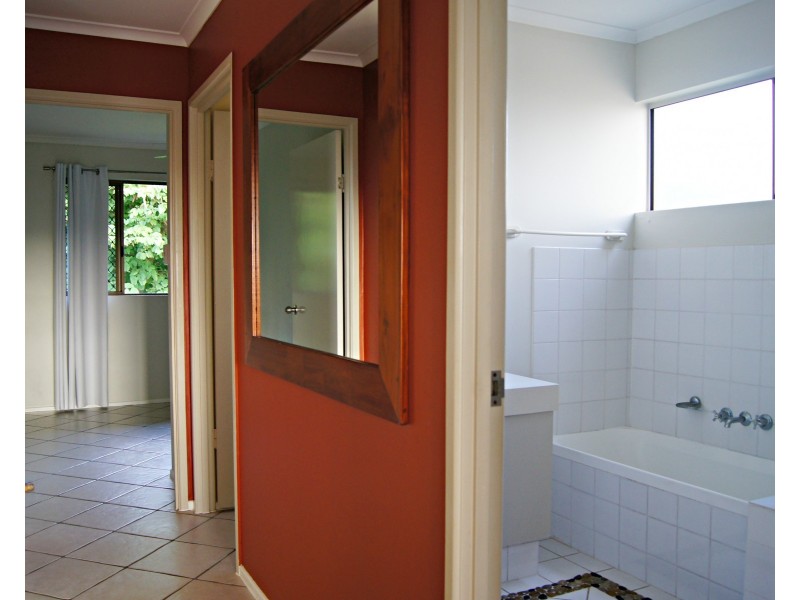 135/4 Eshelby Drive, Cannonvale QLD 4802