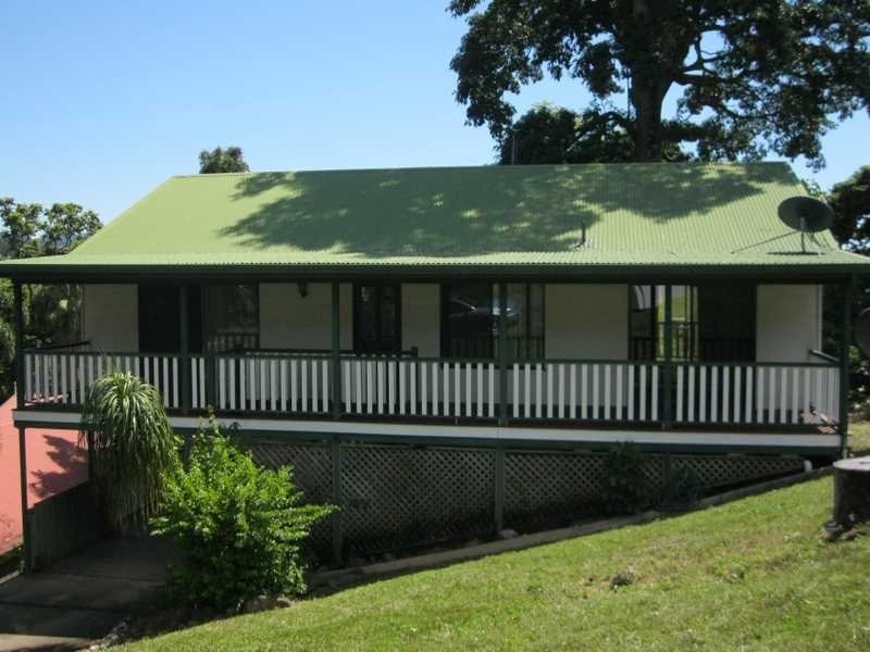 21 Island Drive, Cannonvale QLD 4802