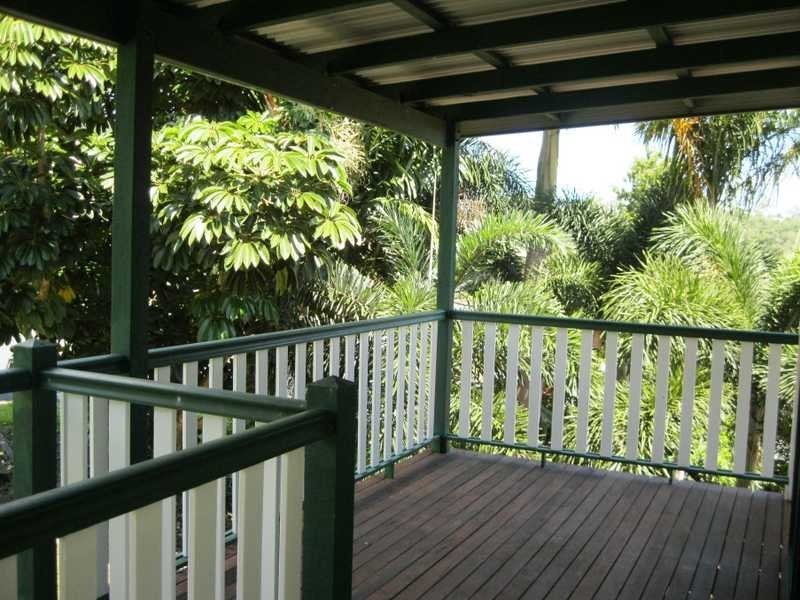 21 Island Drive, Cannonvale QLD 4802