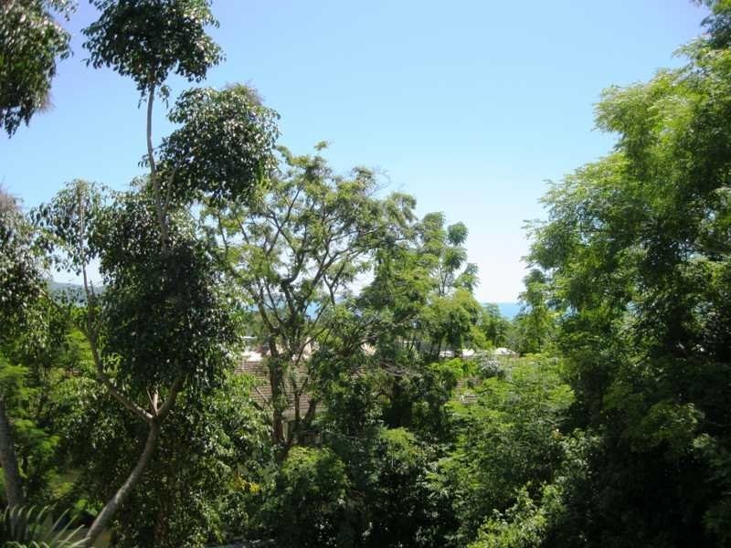 21 Island Drive, Cannonvale QLD 4802