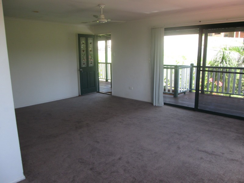 21 Island Drive, Cannonvale QLD 4802