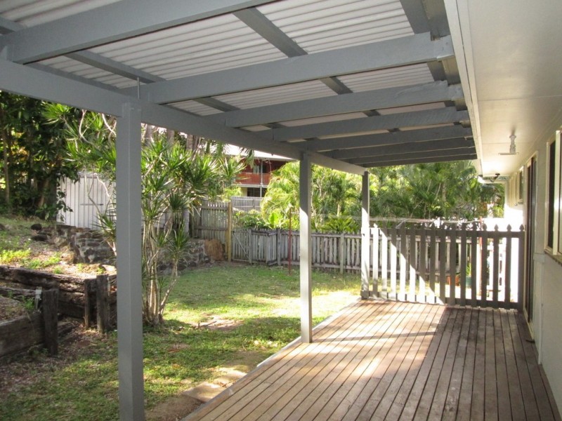 33 Sandpiper Crescent, Jubilee Pocket QLD 4802